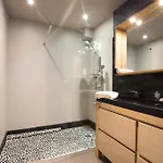 Le Pavean Apartment *