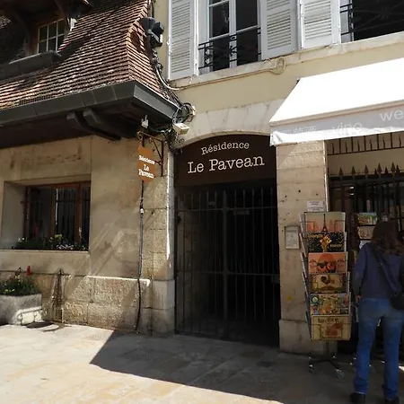 Le Pavean Beaune (Cote d'Or)