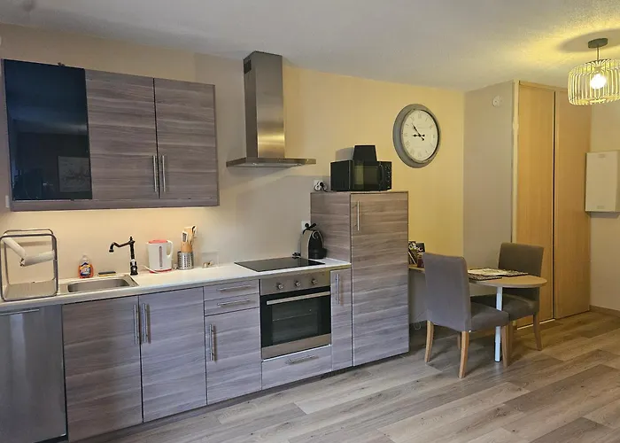 Le Pavean Beaune (Cote d'Or)